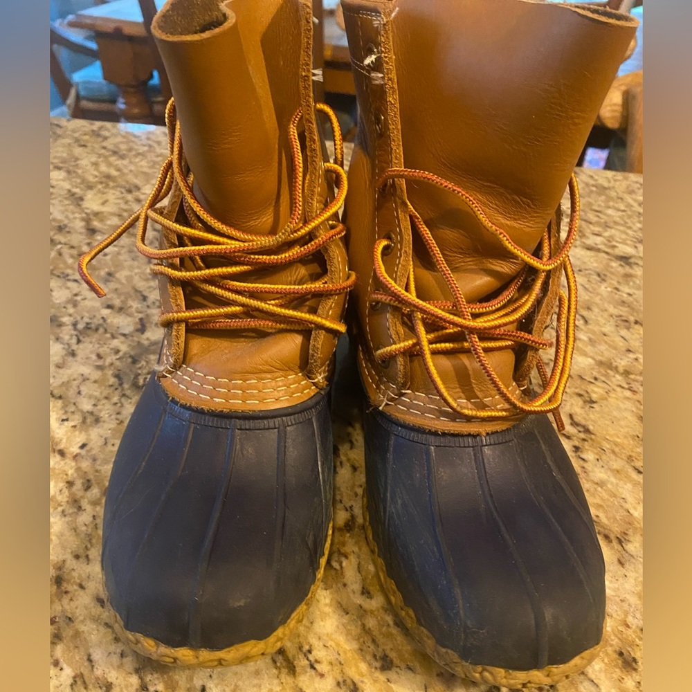EUC L.L. Bean classic snow/rain boots